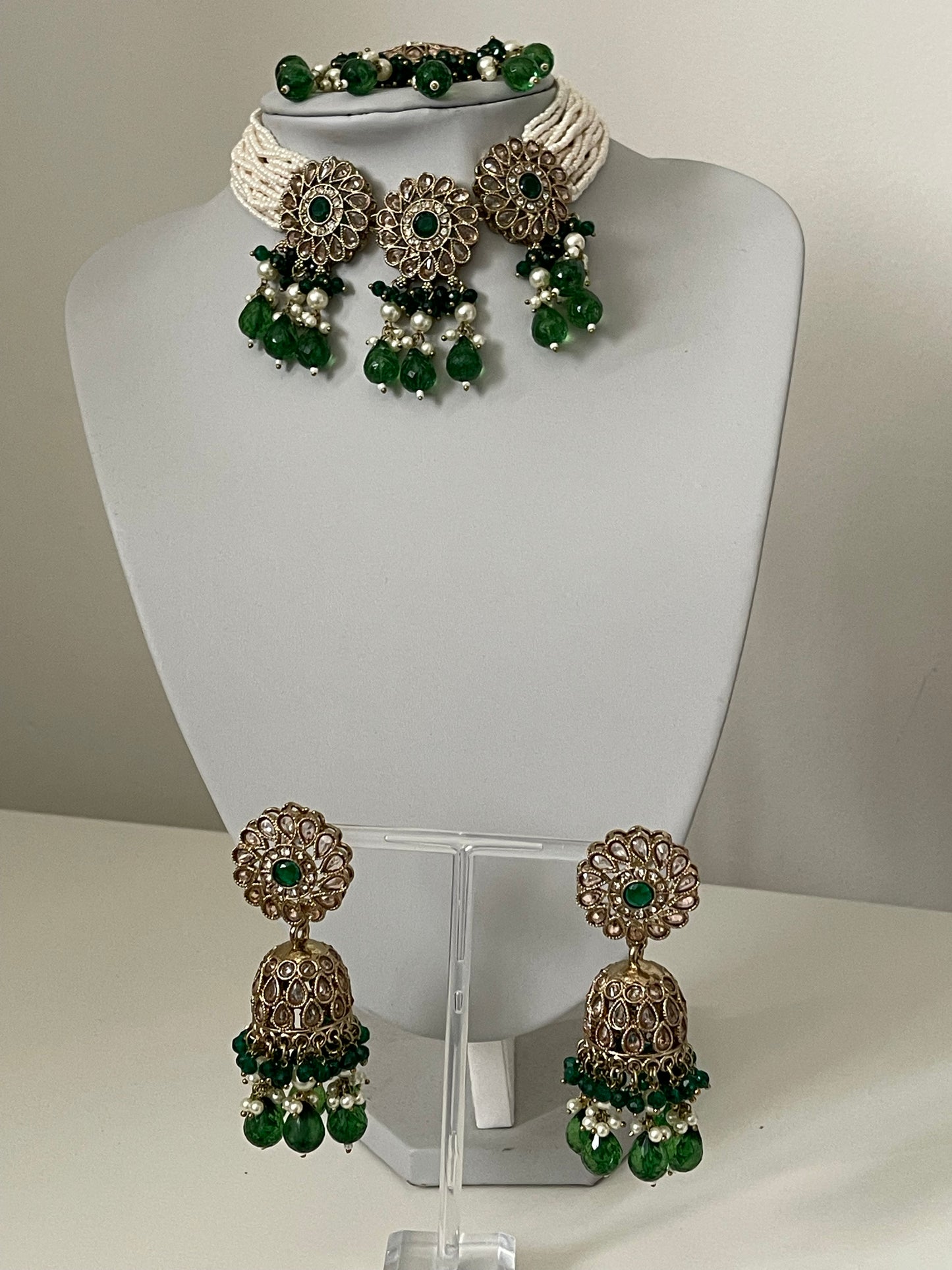 Green 4 piece set with Jhumka earrings and tikka