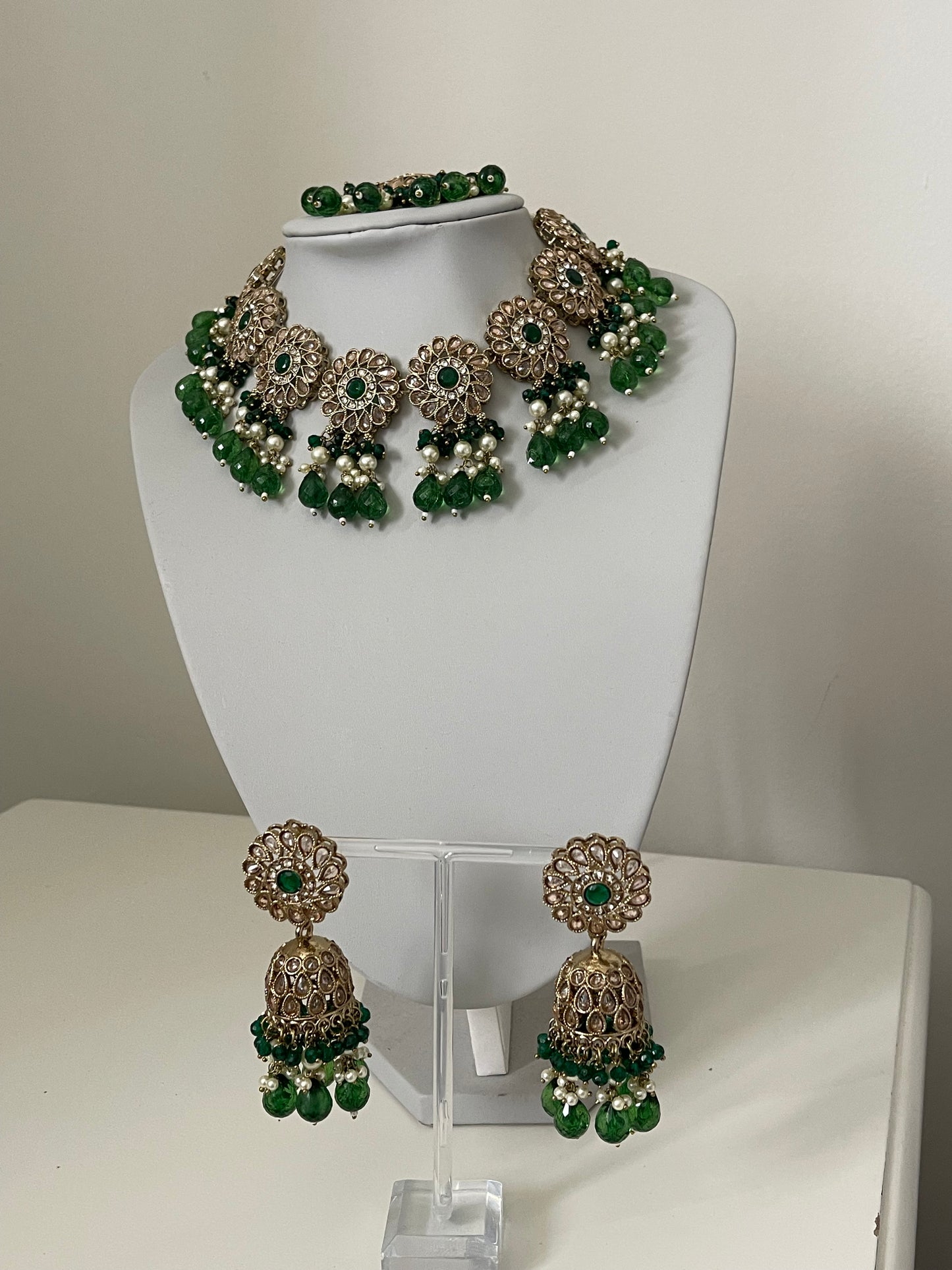 Green 4 piece set with Jhumka earrings and tikka