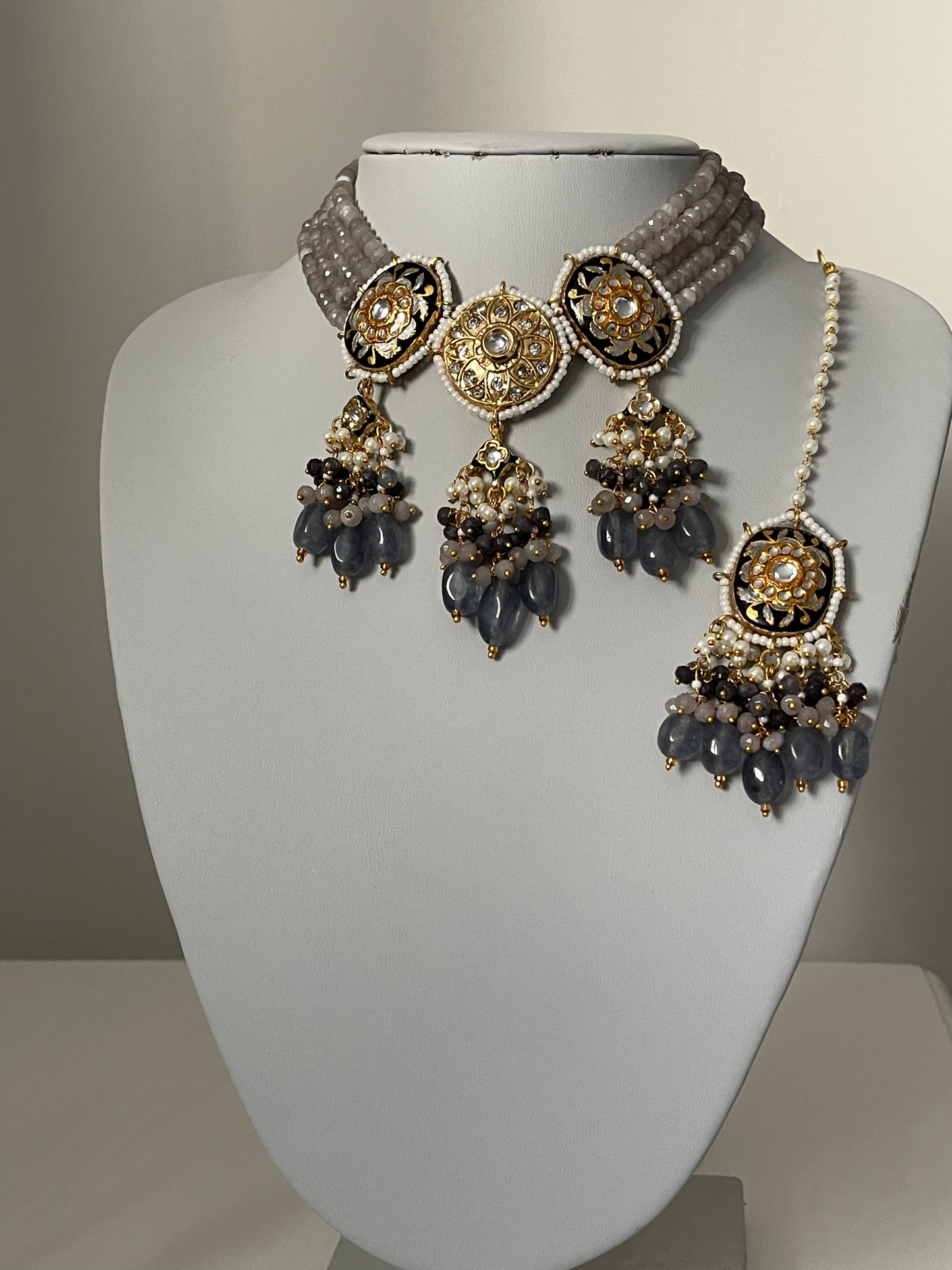 Grey Kundan Set