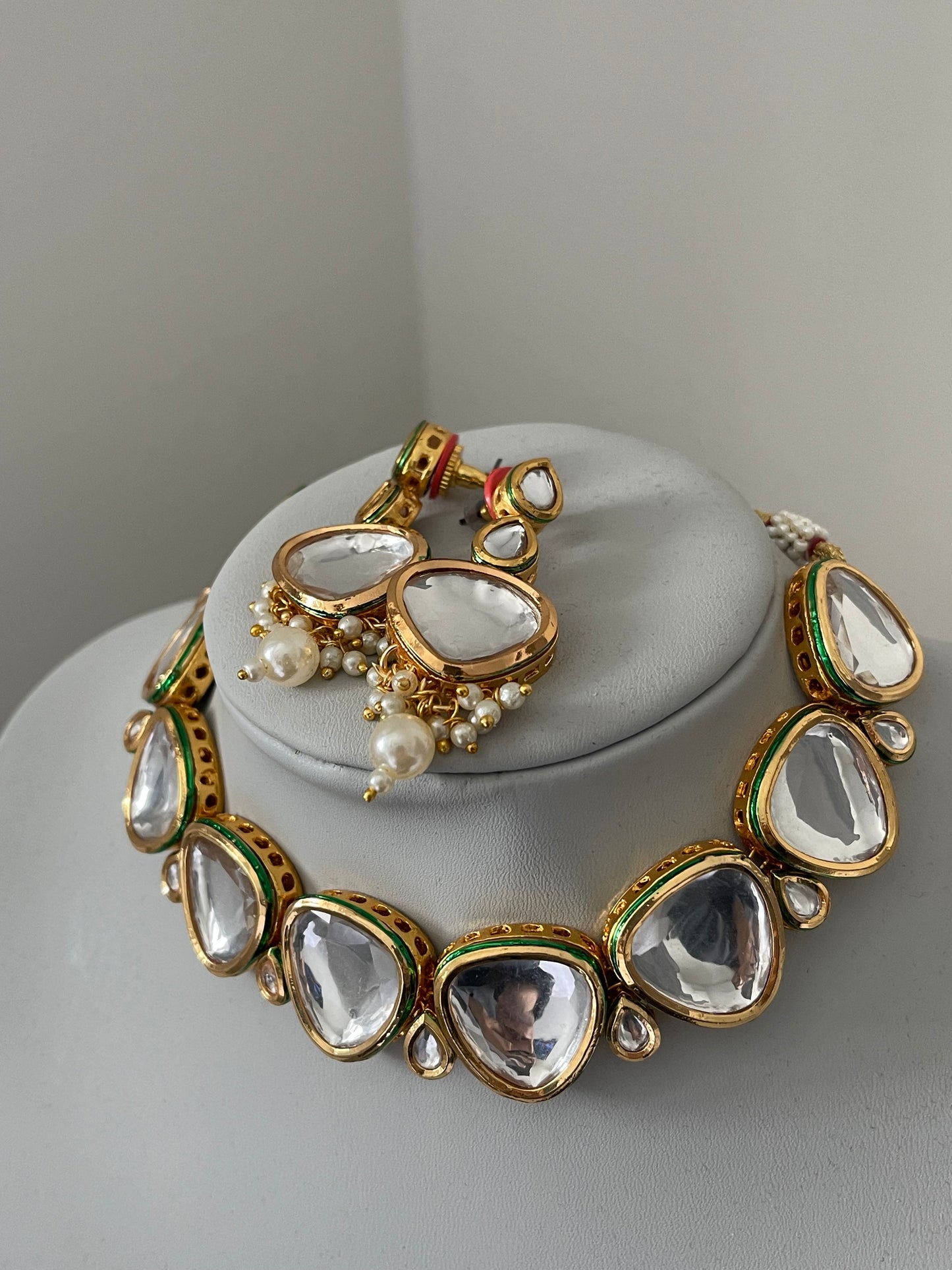 Simple Meenakari Kundan Set