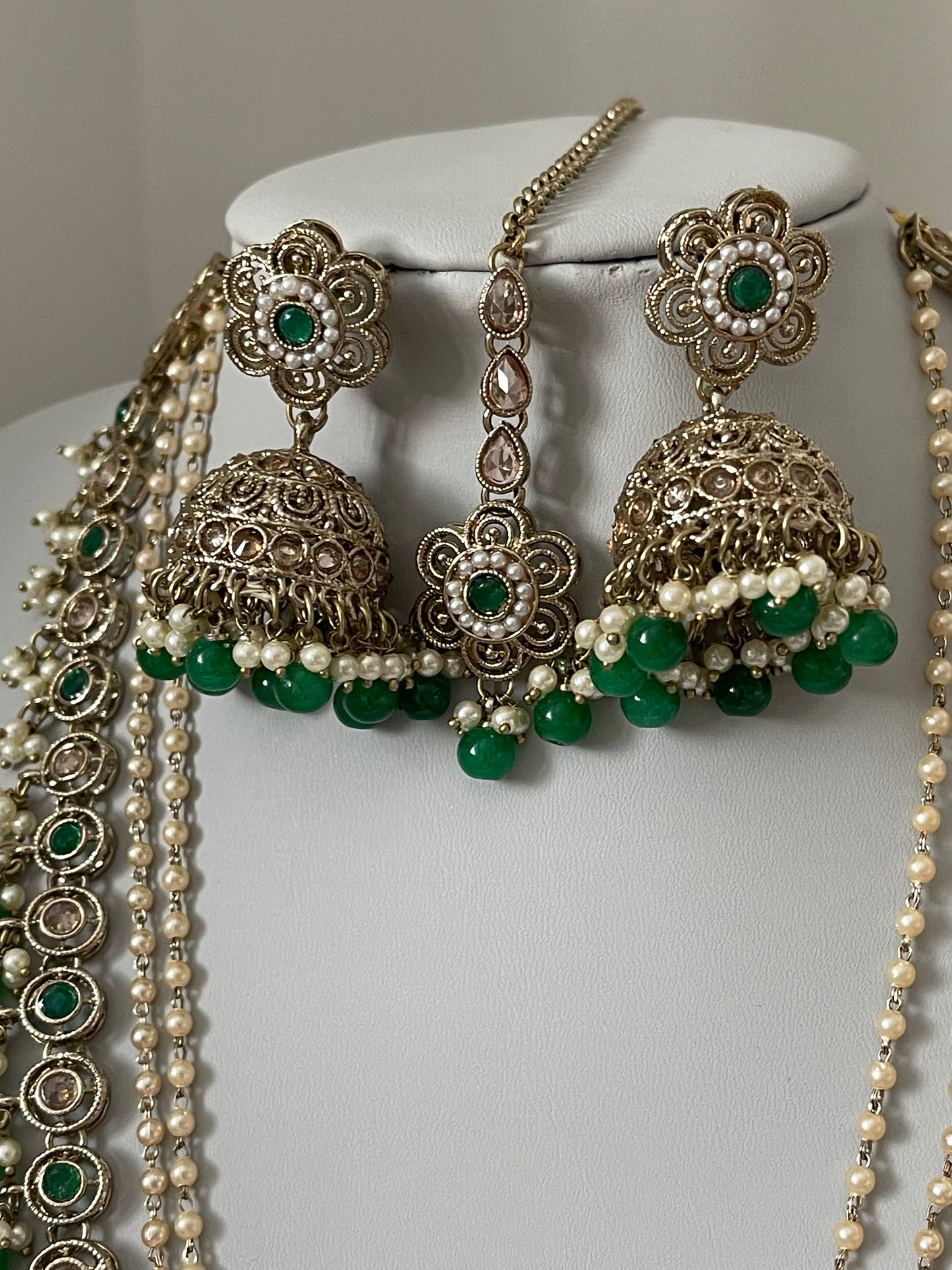 Green and Pearl Mala/ Long Haar Set