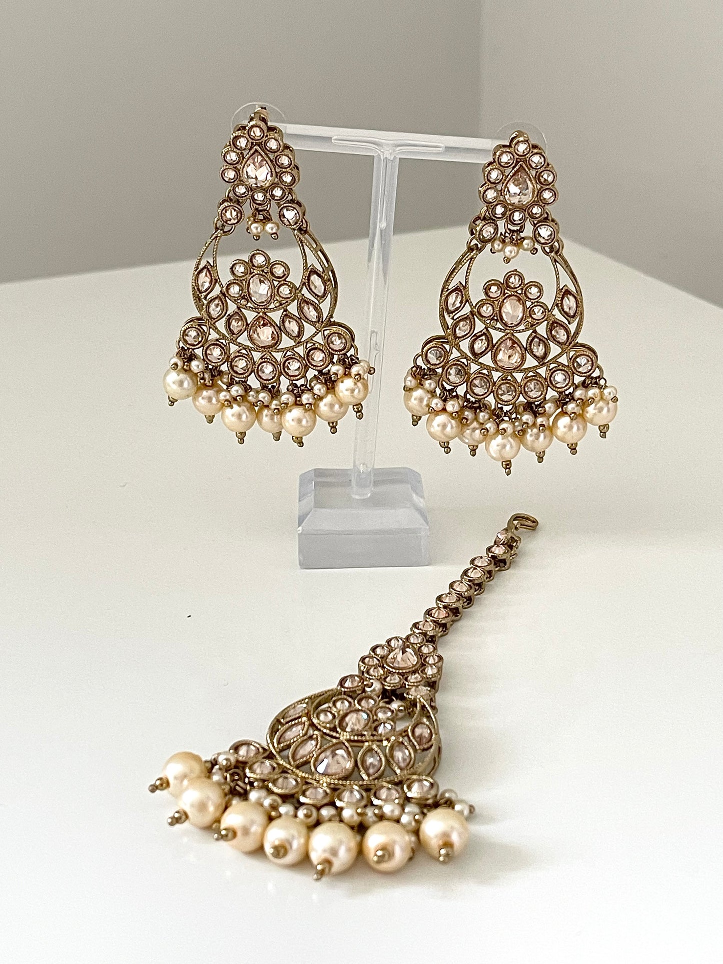 Gold Earring and Tikka Set