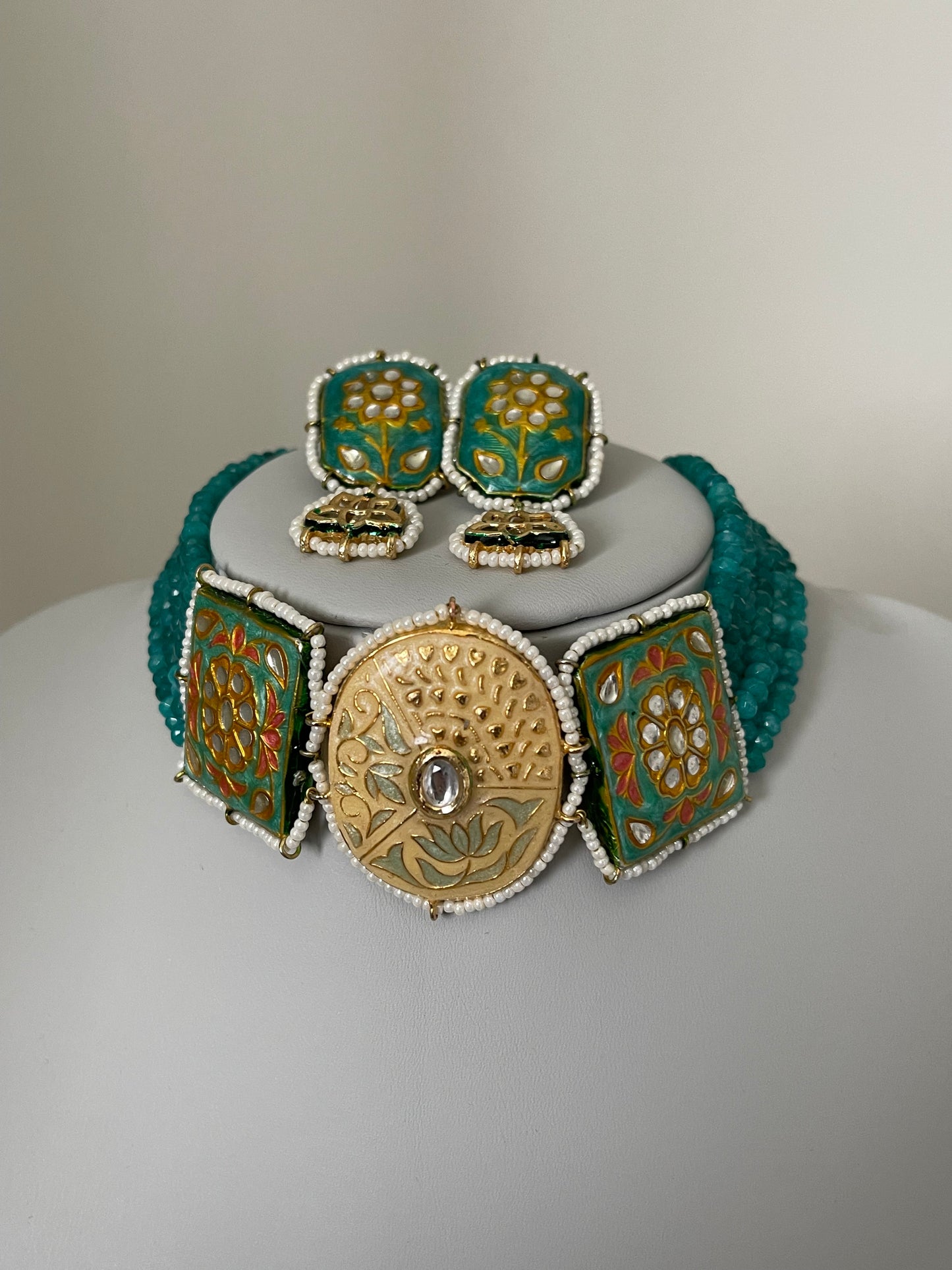 Simple Teal Kundan Set