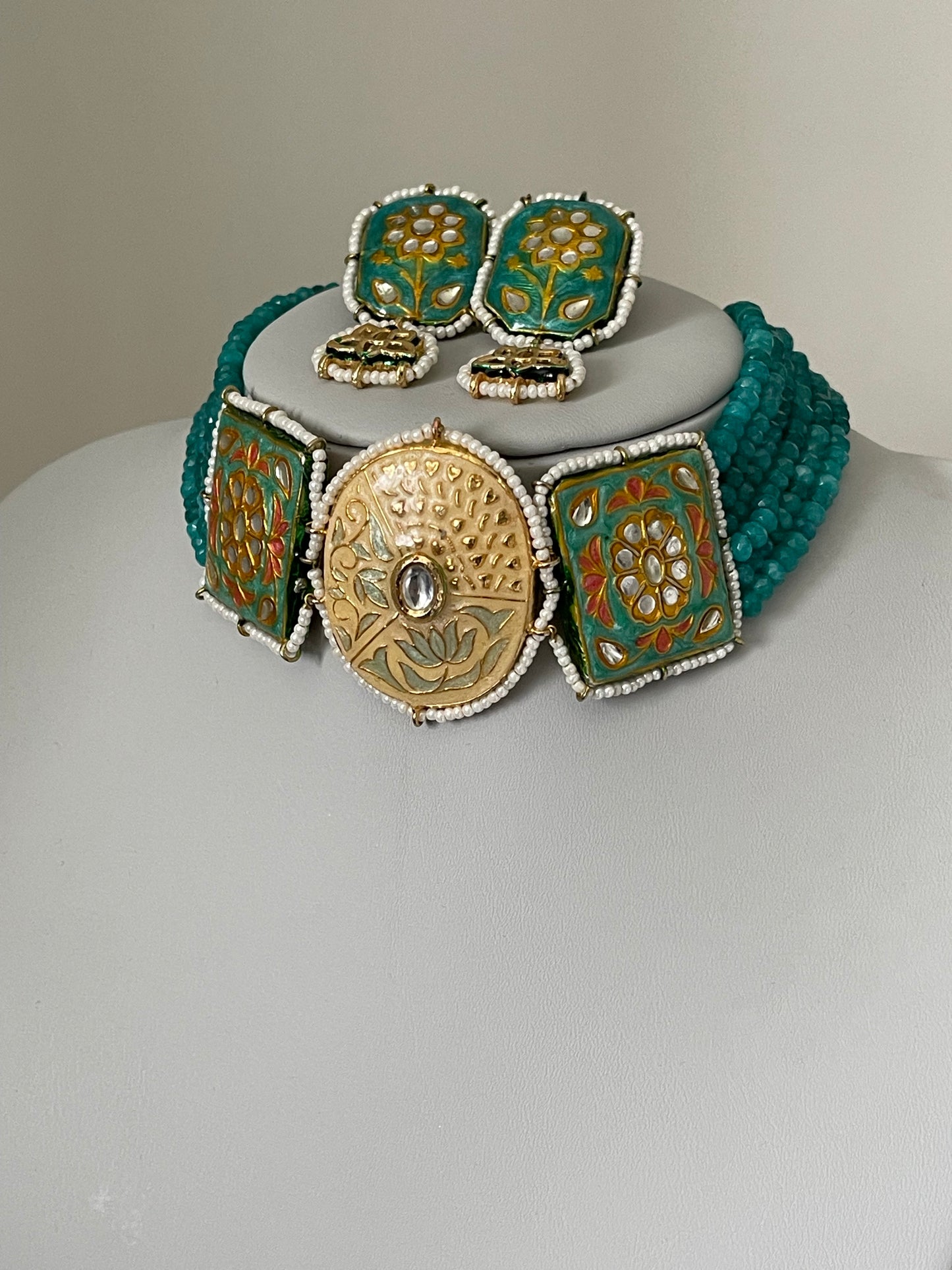 Simple Teal Kundan Set