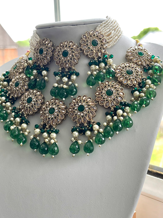 Green 4 piece set with Jhumka earrings and tikka