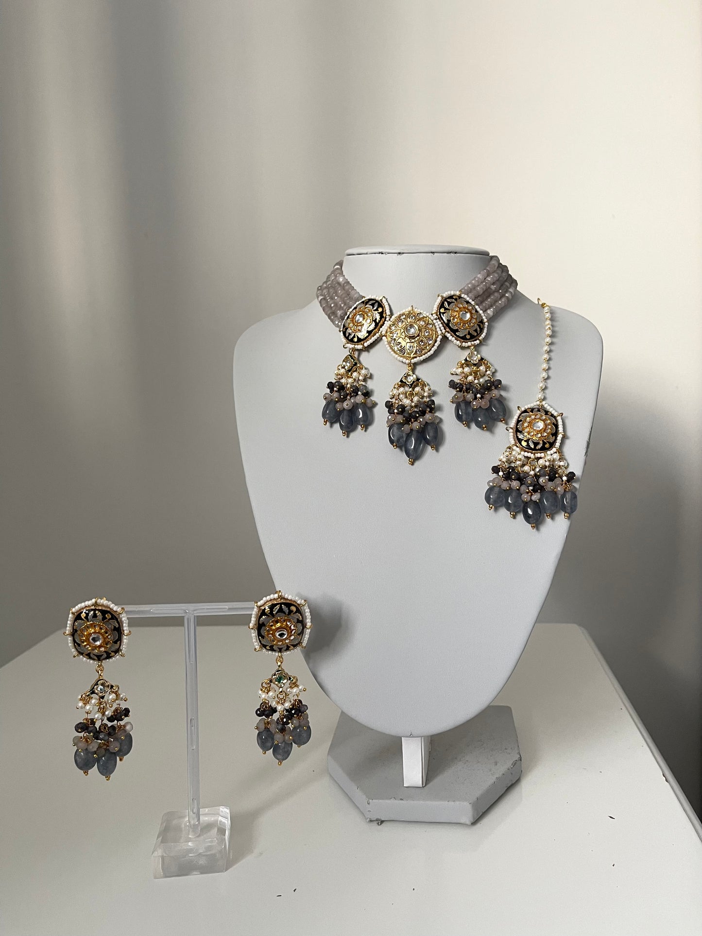 Grey Kundan Set